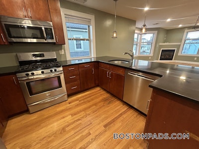 Dorchester 2 Beds 1.5 Baths Boston - $3,200