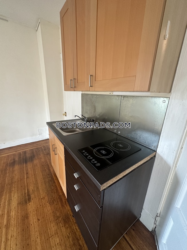 Boston - $2,000+ /mo