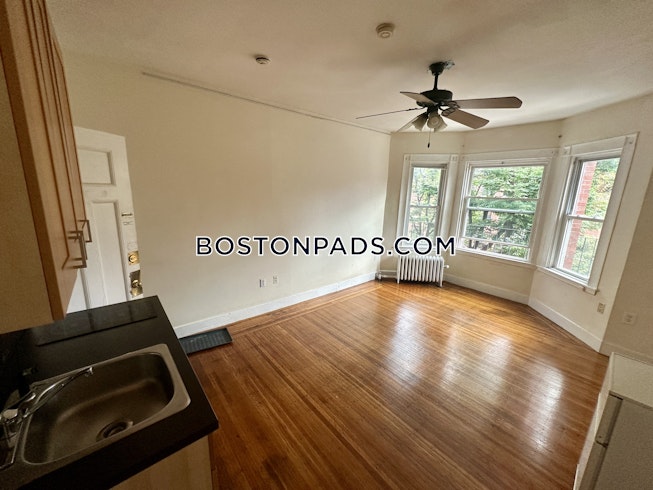 Boston - $2,000+ /mo