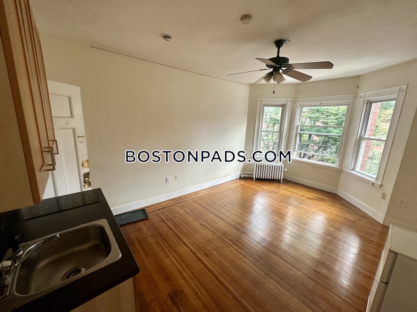 Boston - $2,000+ /month