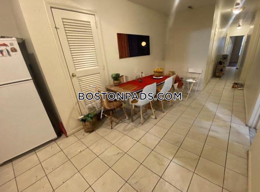 Boston - $4,400+ /month