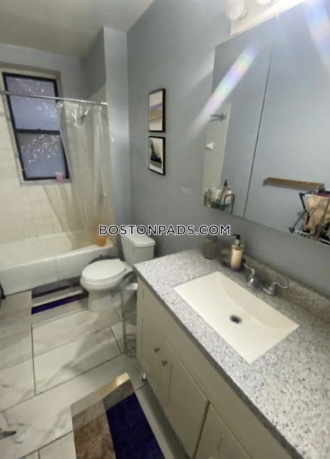 Boston - $4,400+ /mo