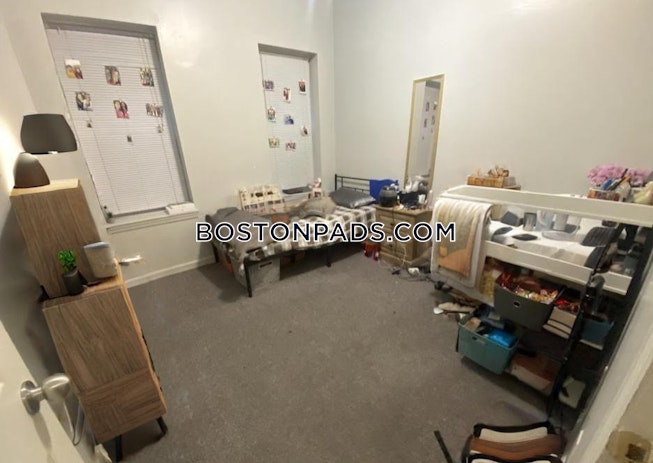 Boston - $4,400+ /mo
