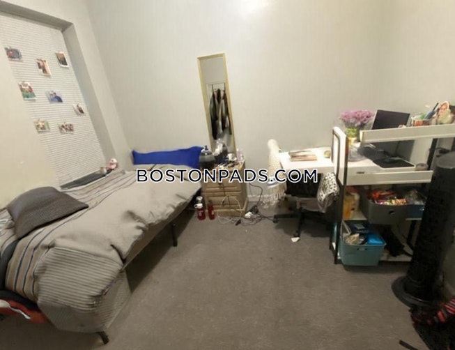 Boston - $4,400+ /mo