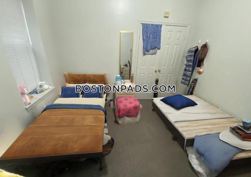 Boston - $4,400+ /month