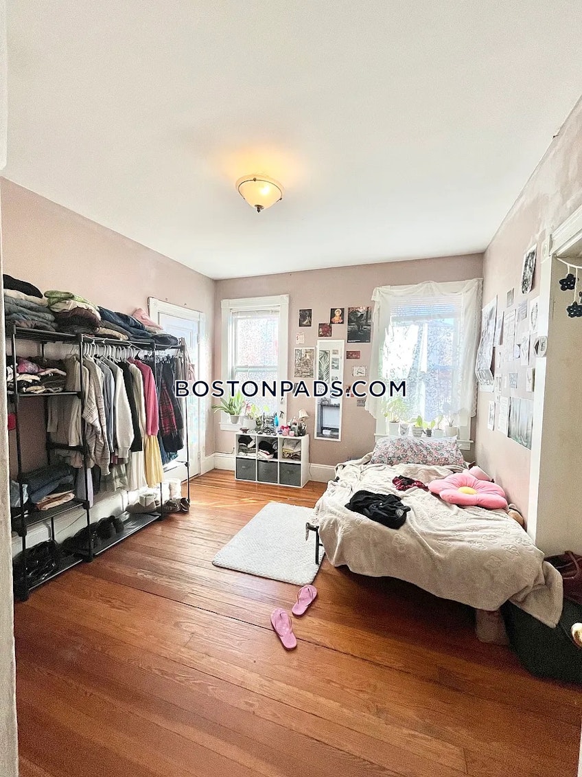 Roxbury Crossing - $3,900+ /month