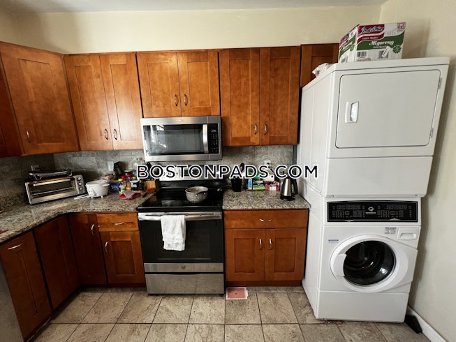 Boston - $4,800+ /mo