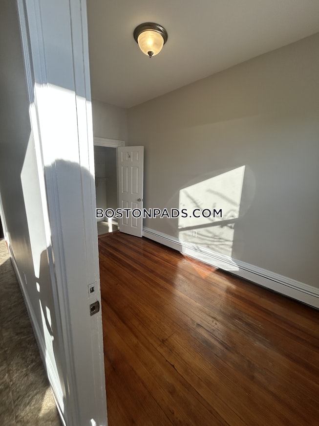 Boston - $2,600+ /mo