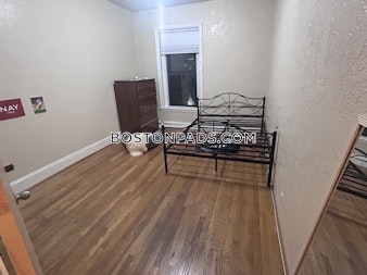 Hammond St. Roxbury Crossing