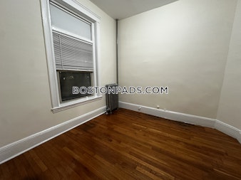 Commonwealth Ave. Boston