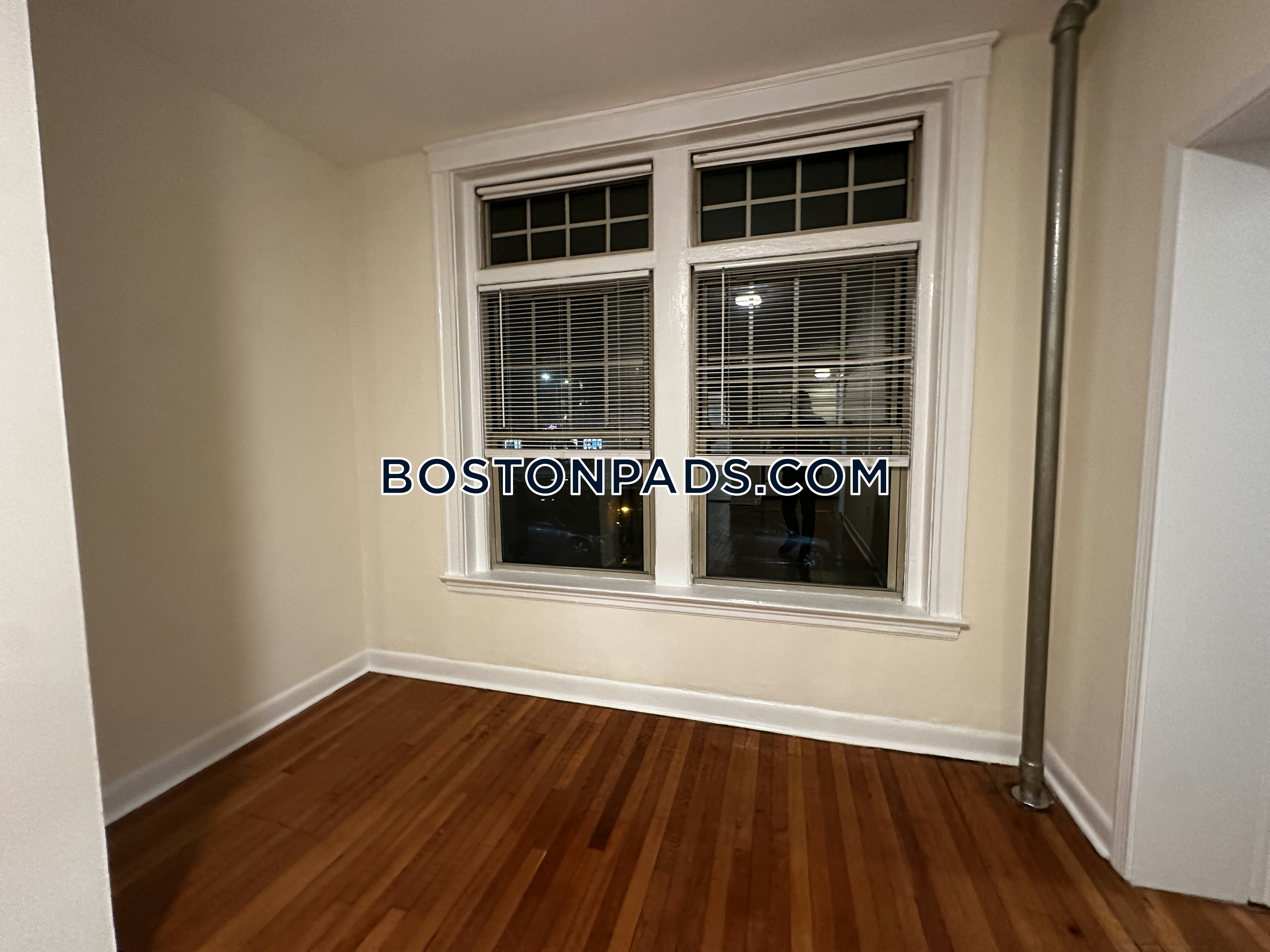 Boston - 1 Beds, 1 Baths
