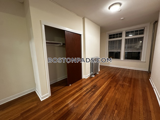 Boston - $2,000+ /mo