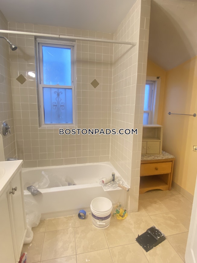 Roxbury Crossing - $2,600+ /mo