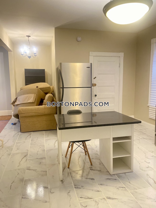 Roxbury Crossing - $2,600+ /mo