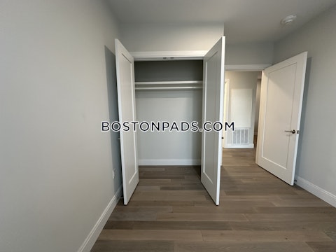 Liverpool St. Boston photo 7