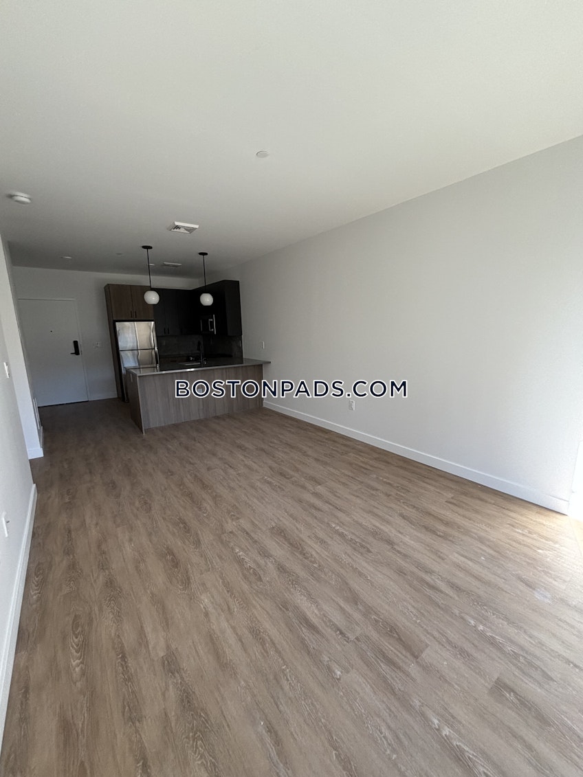 Boston - $2,500+ /month