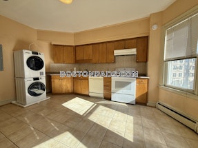 Brookline 2 Beds 1 Bath  Coolidge Corner - $3,100 No Fee