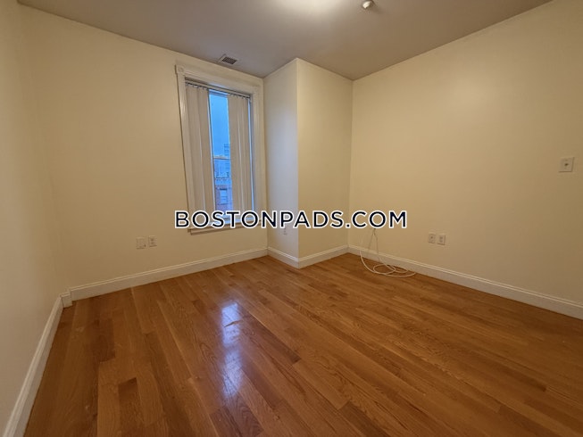 Boston - $4,950+ /mo