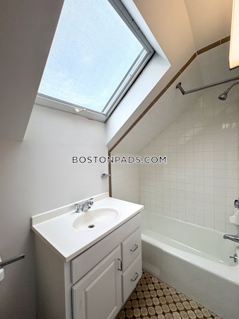 Edgecliff Rd. Watertown