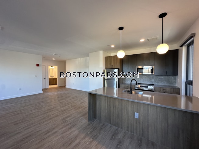 Boston - $2,800+ /mo