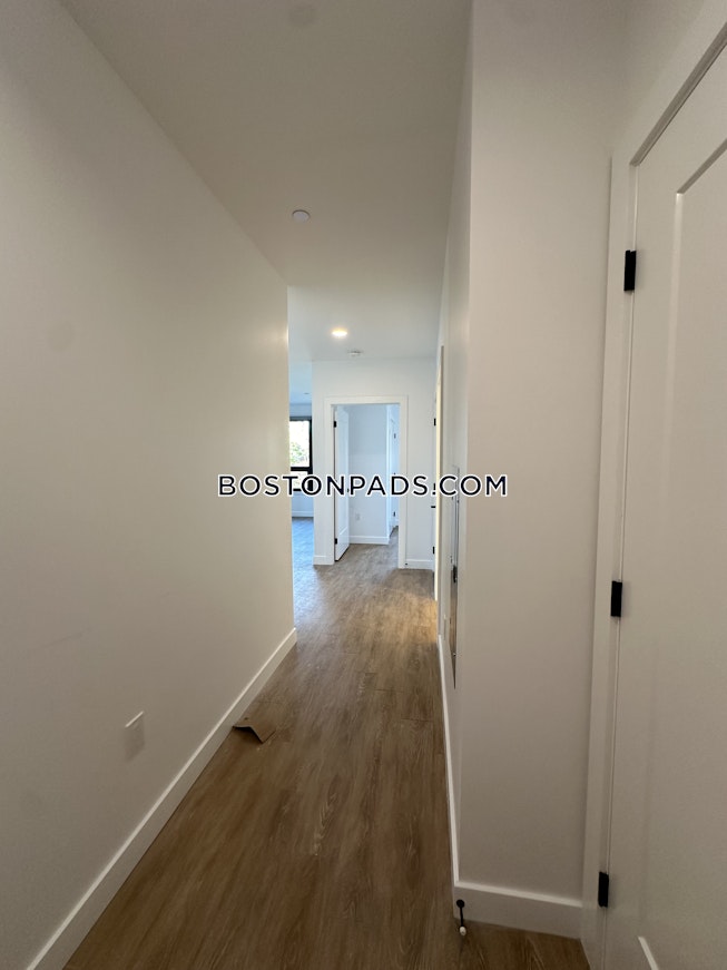 Boston - $2,800+ /mo