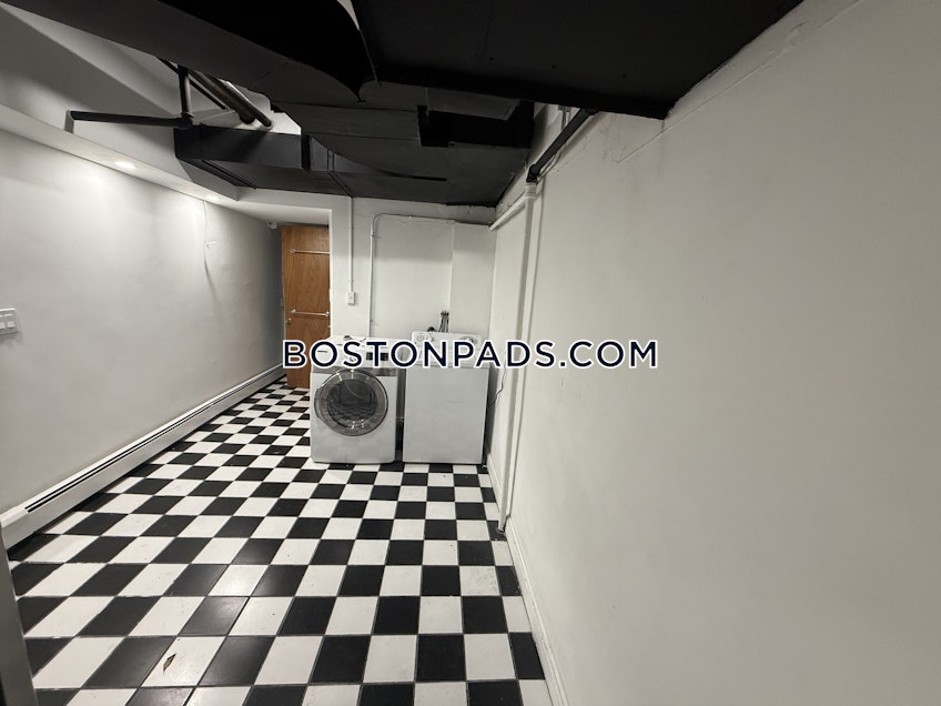 Boston - $3,500+ /month