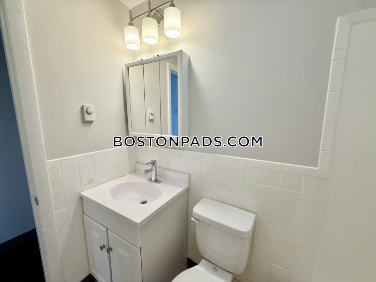 Meridian St., Boston