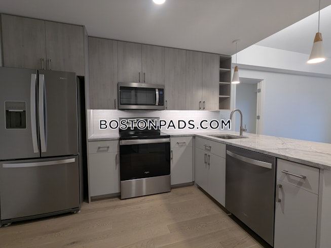 Boston - $4,800+ /mo