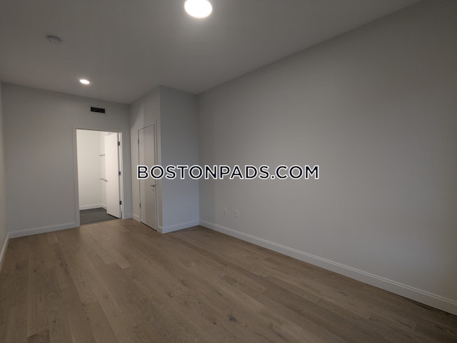 Boston - $4,800+ /mo