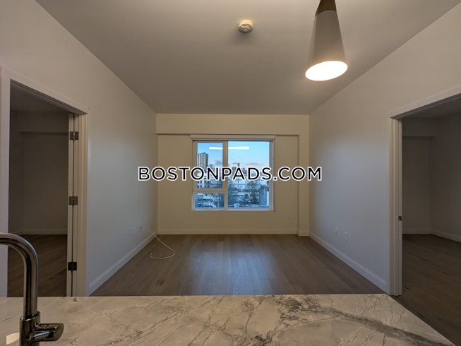 Boston - $4,800+ /mo