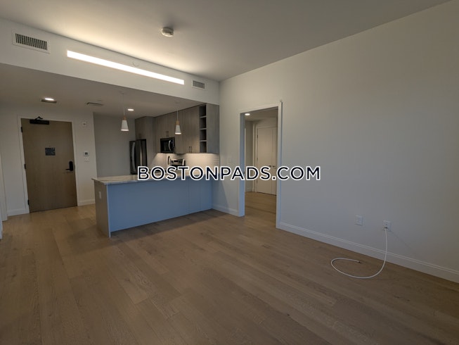 Boston - $4,800+ /mo