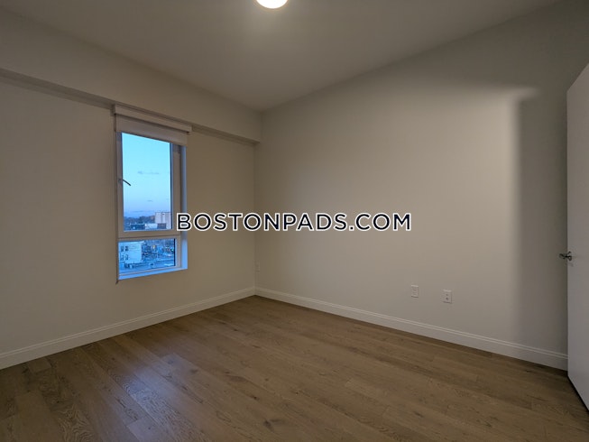 Boston - $4,800+ /mo