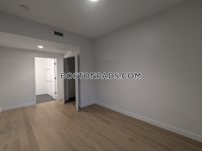 Boston - $4,800+ /mo