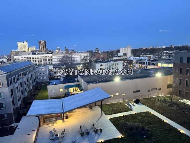 Boston - $4,800+ /mo