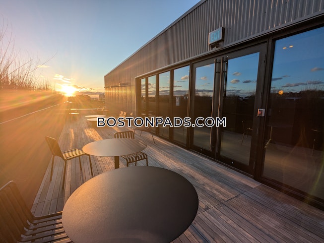 Boston - $4,800+ /mo