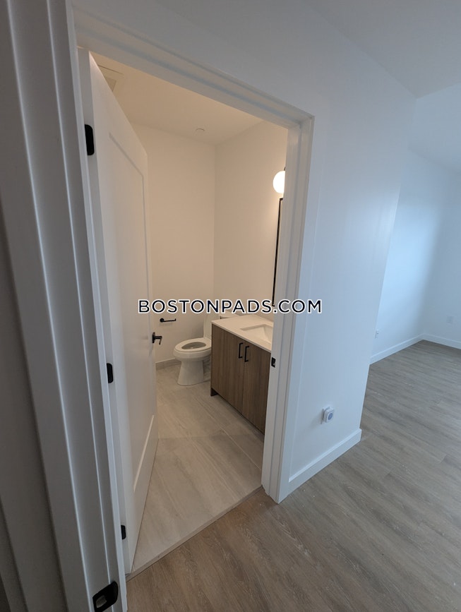 Boston - $3,800+ /mo