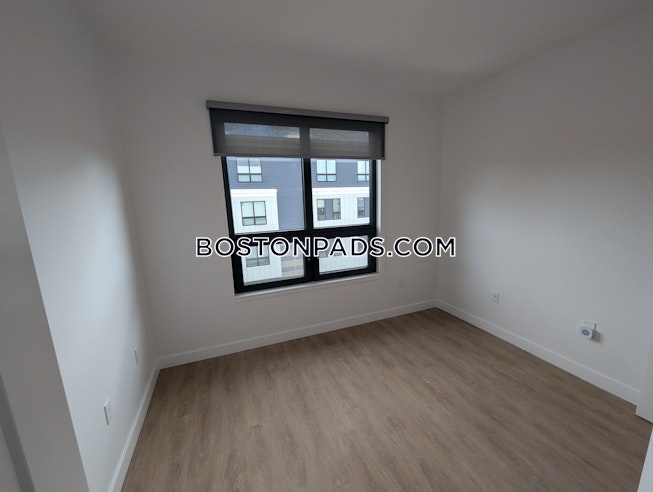 Boston - $3,800+ /mo