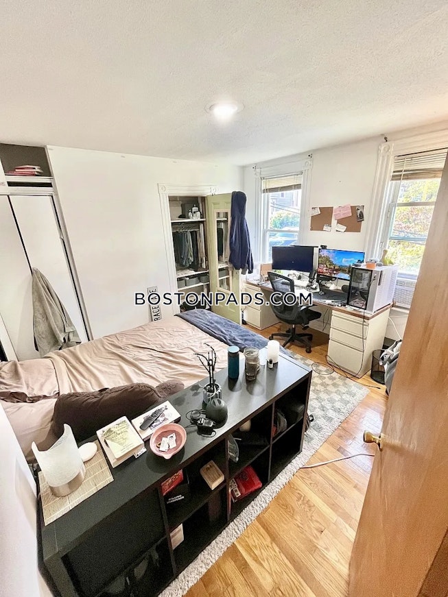Boston - $4,600+ /mo