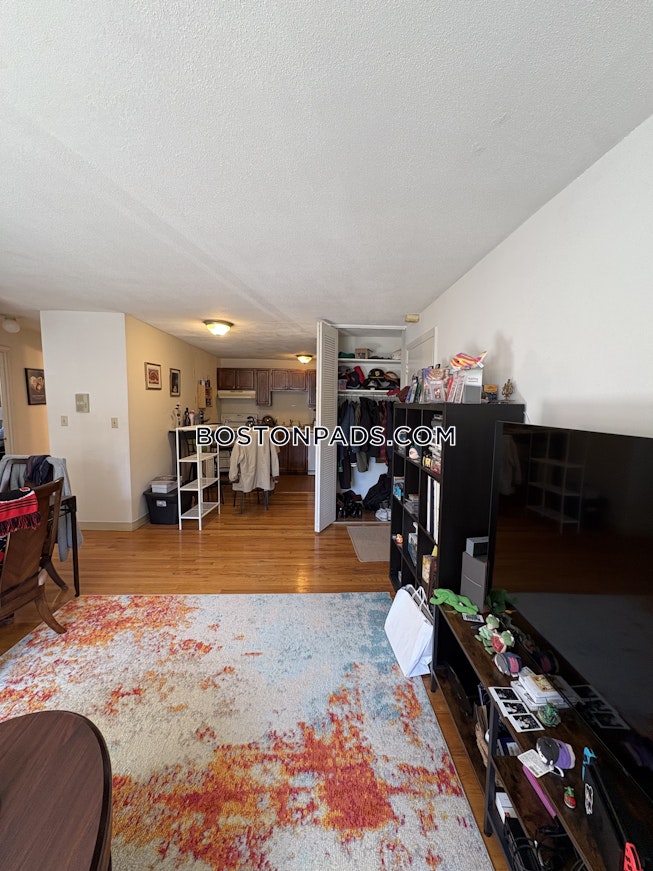 Boston - $2,720+ /mo