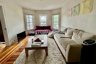 Somerville Pristine 6 Beds 2 Baths on Curtis Ave.  Tufts - $8,100 No Fee