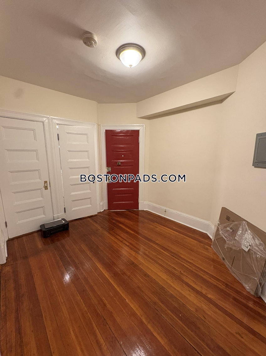 Cambridge - $3,000+ /month