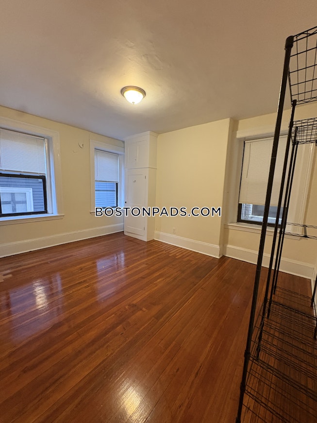 Cambridge - $3,000+ /mo