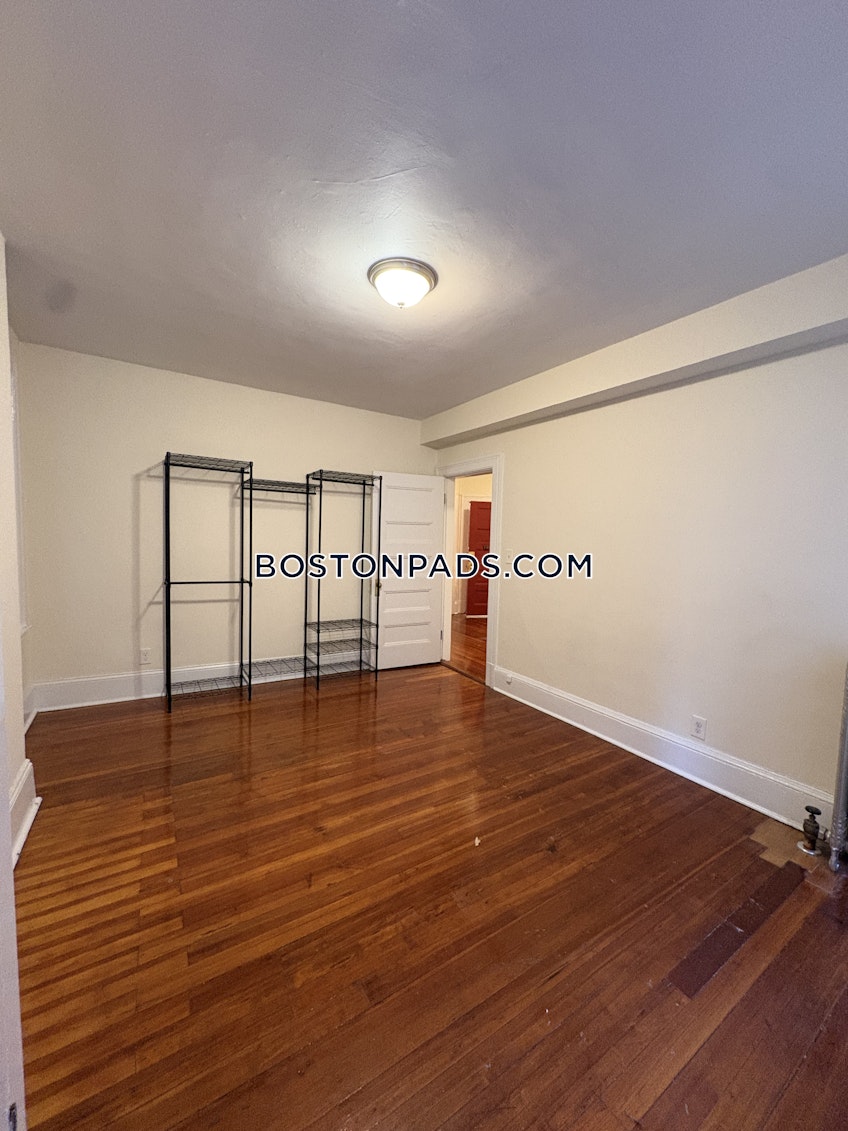 Cambridge - $3,000+ /month