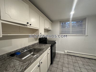 Brookline 2 Bed 1 Bath BROOKLINE  Chestnut Hill - $2,350 No Fee