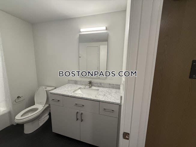 Boston - $3,900+ /mo