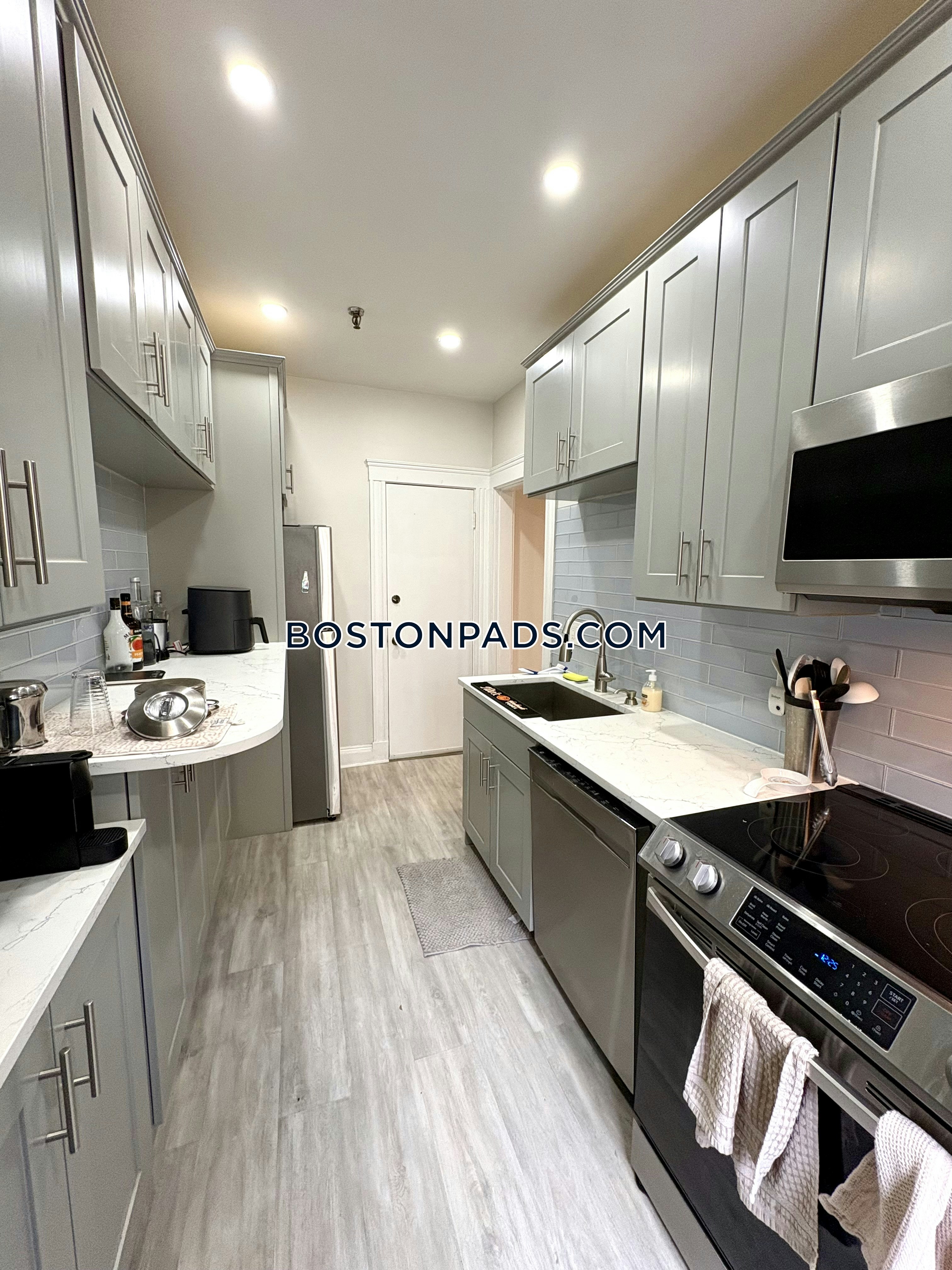 Cleveland Circle - Brighton, Boston, MA - 3 Beds, 1 Bath - $4,500 - ID#4454202