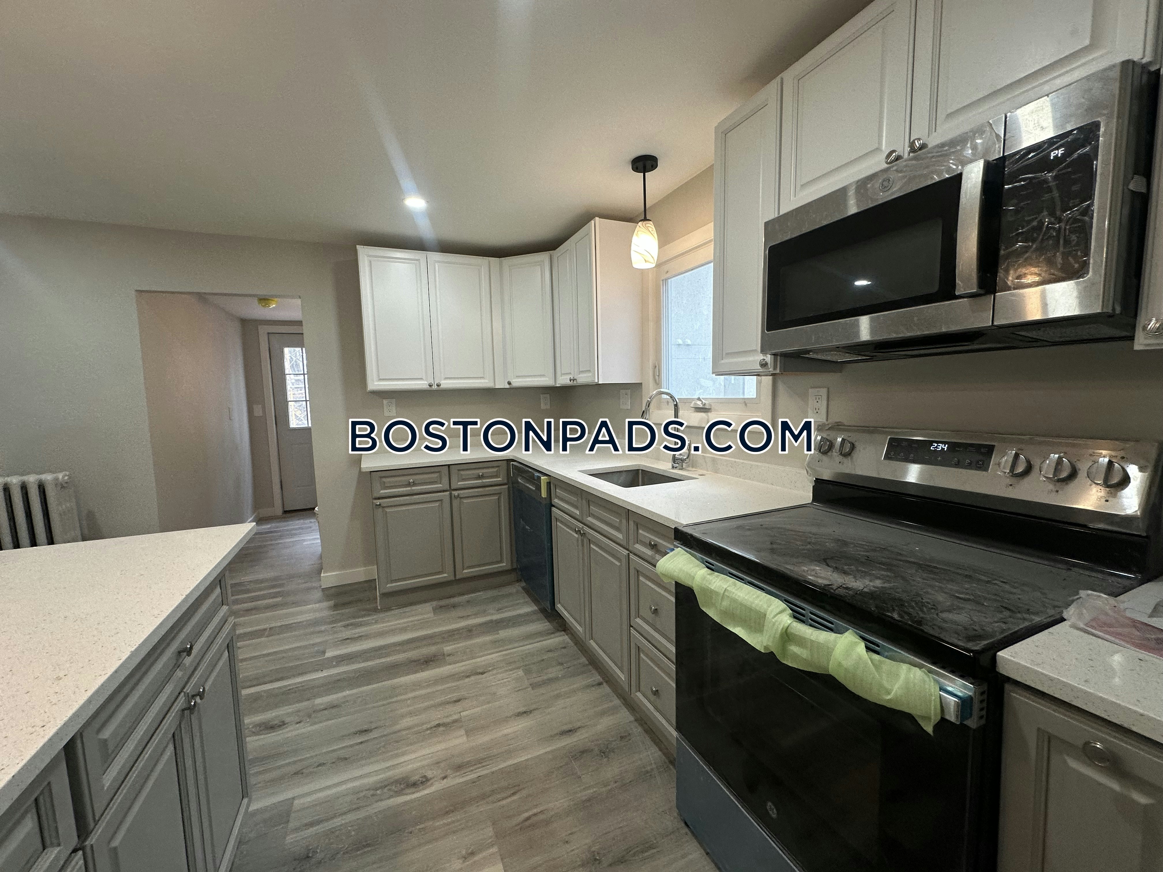 Everett, MA - 3 Beds, 1 Bath - $2,950 - ID#8031426
