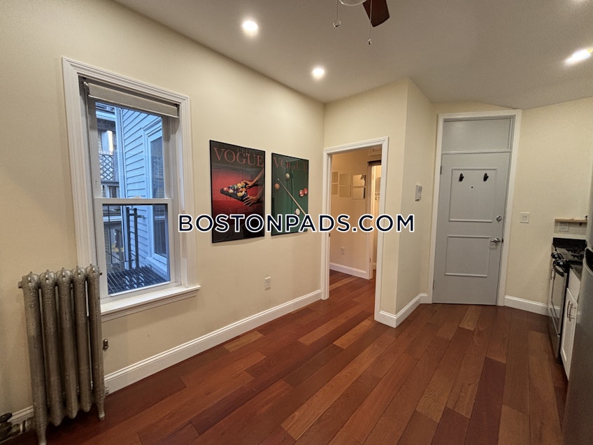 Cambridge - $2,900+ /month
