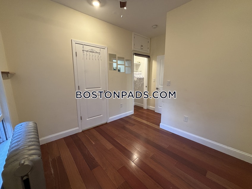 Cambridge - $2,900+ /month