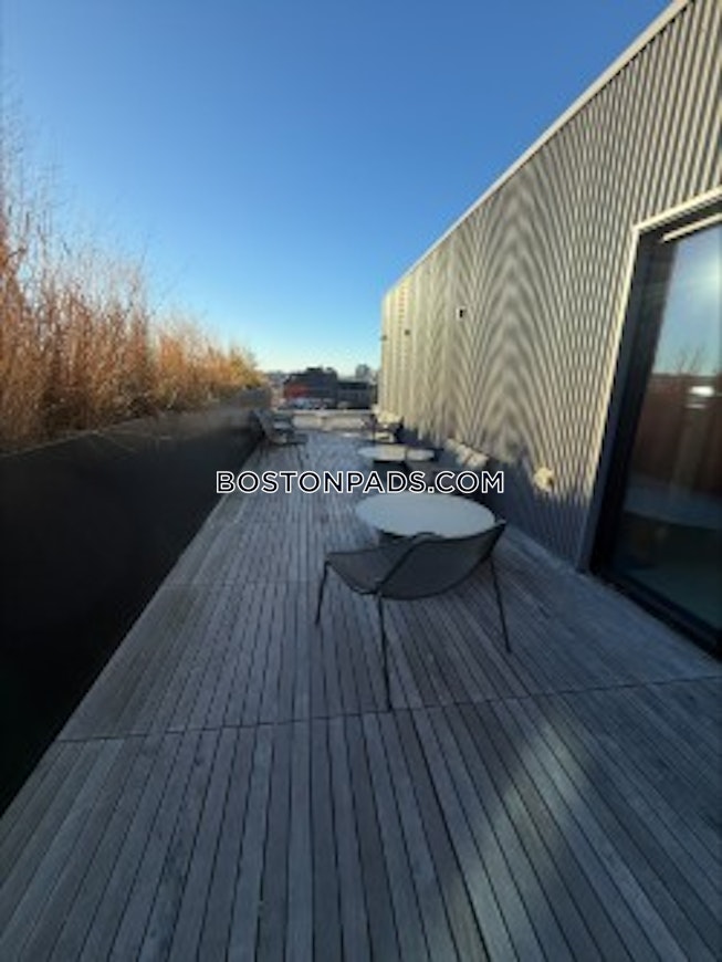 Boston - $3,900+ /mo